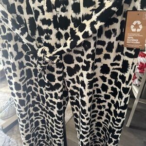 Lilly Morgan Women’s Black & Wh Animal Print Cropped Pants Size L New With Tags